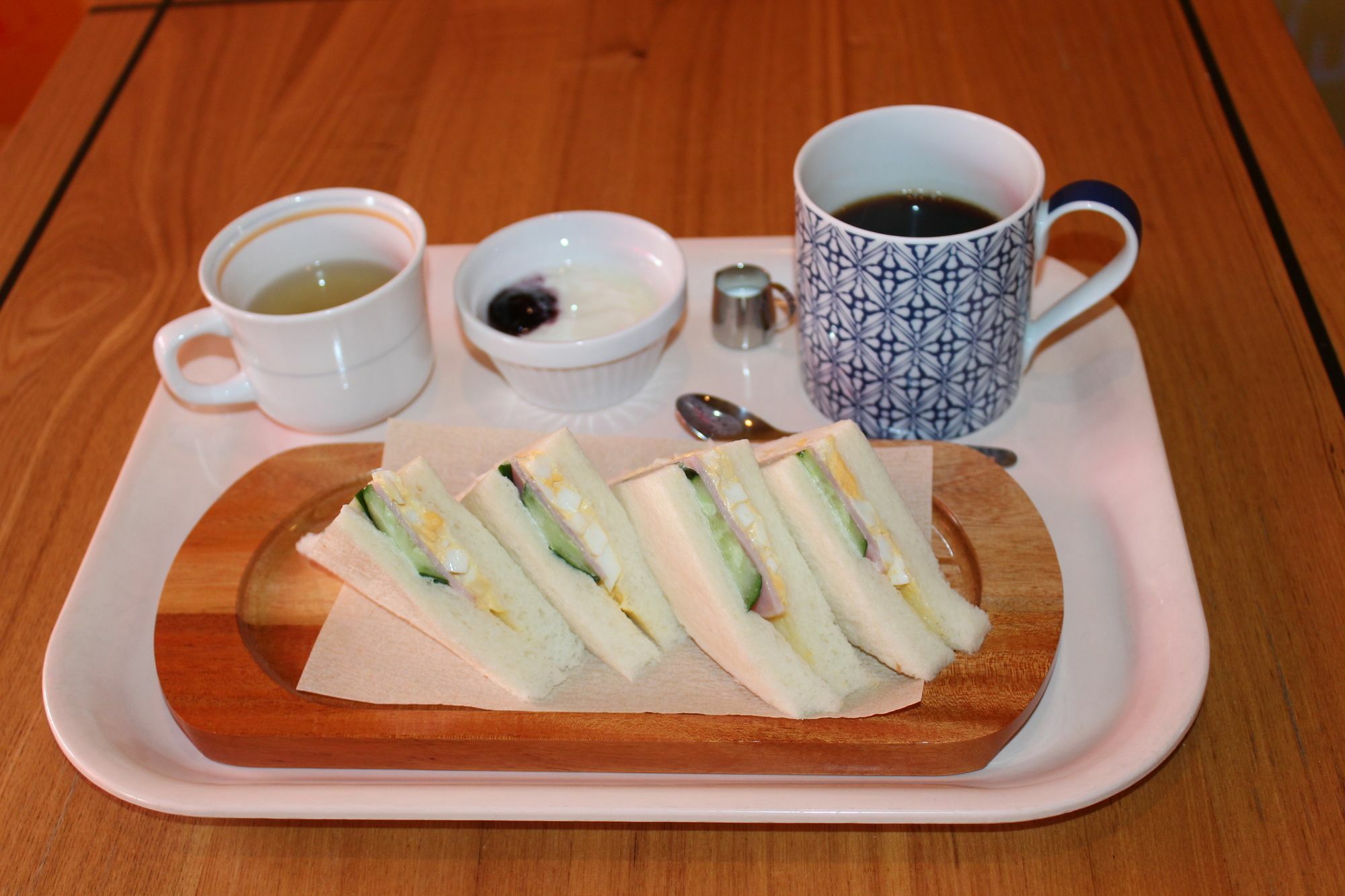 Yadocafe Chelsea'S Rainbow B&B Osaka Buitenkant foto
