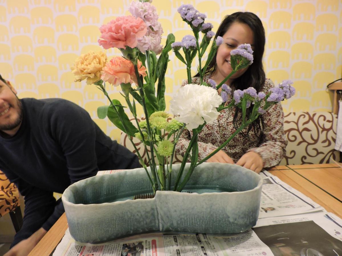 Yadocafe Chelsea'S Rainbow B&B Osaka Buitenkant foto